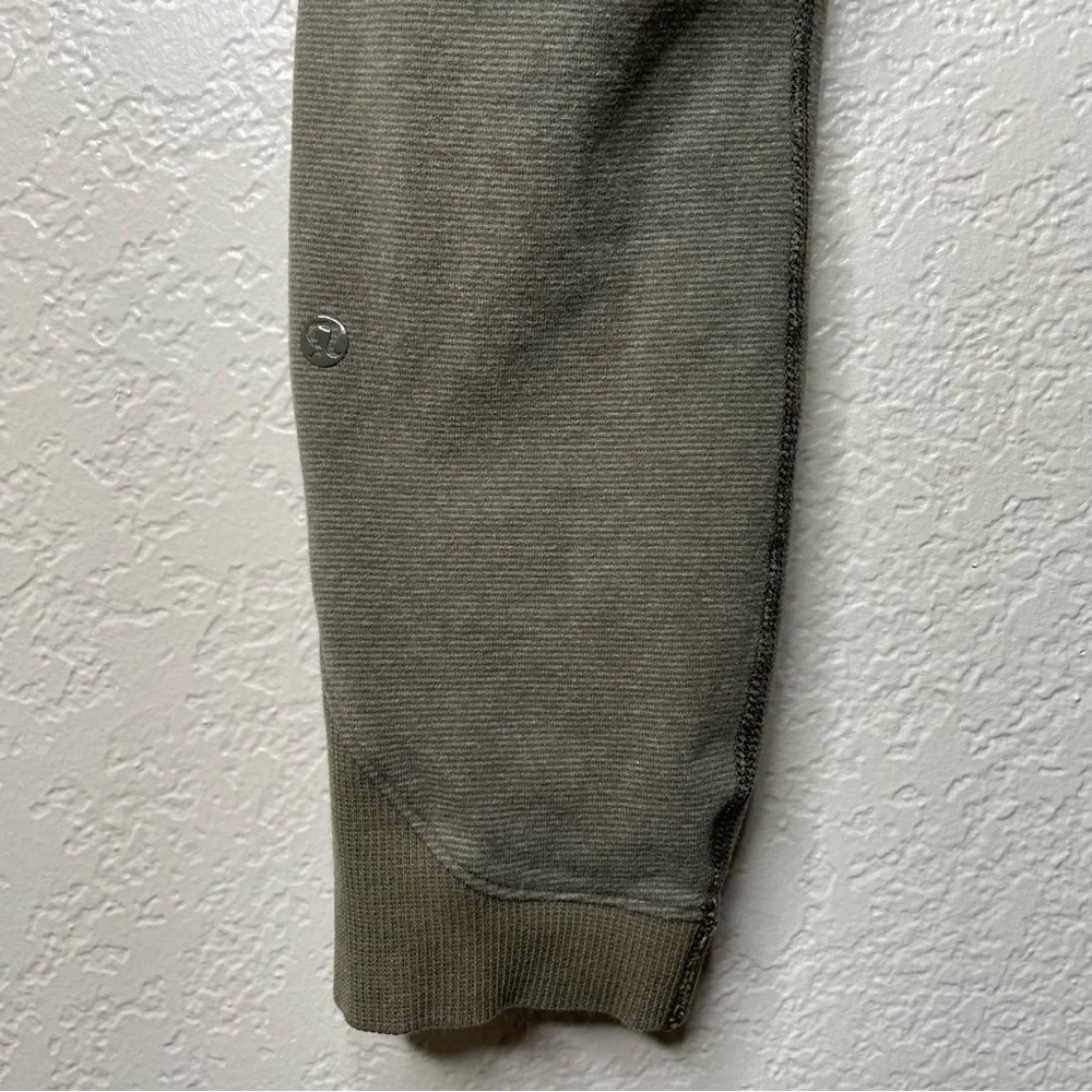 Lululemon Refine Crop Leggings Striped Green Ribbed Workout Pants - Picture 13 of 14